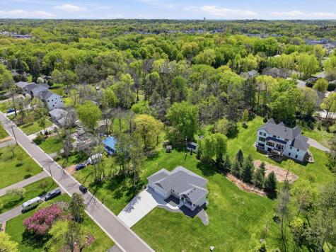 25155 Glen Road Excelsior MN 55331