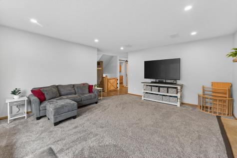3335 Ten Oaks Street S Cambridge MN 55008