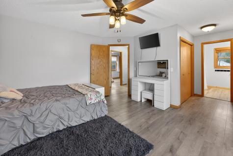 3335 Ten Oaks Street S Cambridge MN 55008