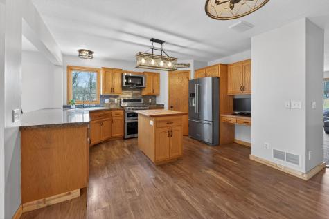 3335 Ten Oaks Street S Cambridge MN 55008