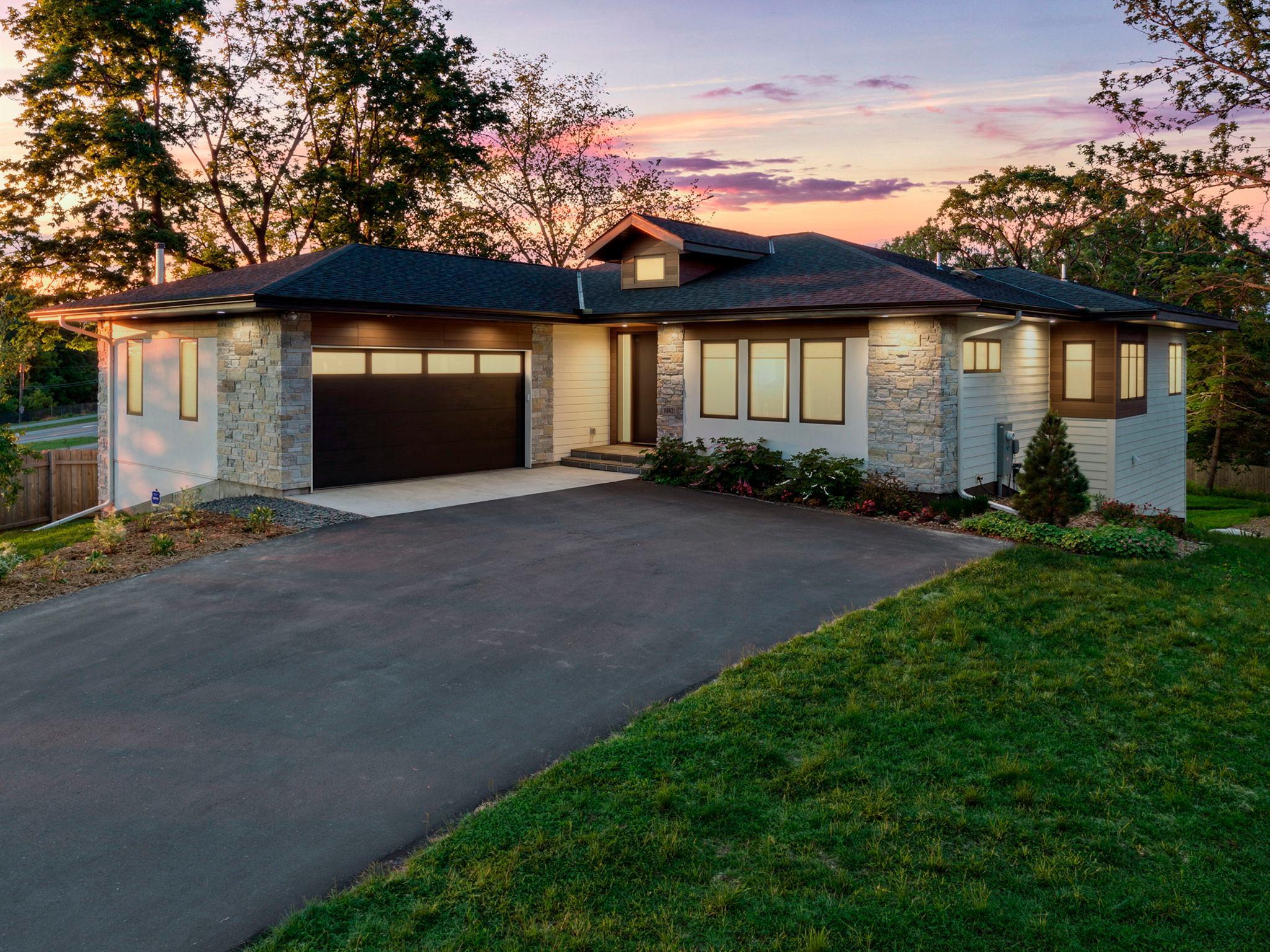 10821 Blossom Road Eden Prairie MN 55347
