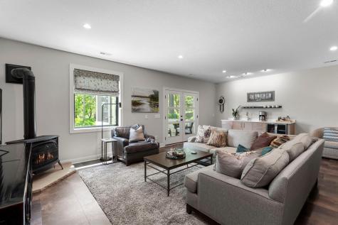 10821 Blossom Road Eden Prairie MN 55347