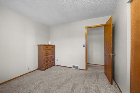 8788 288th Lane NE North Branch MN 55056