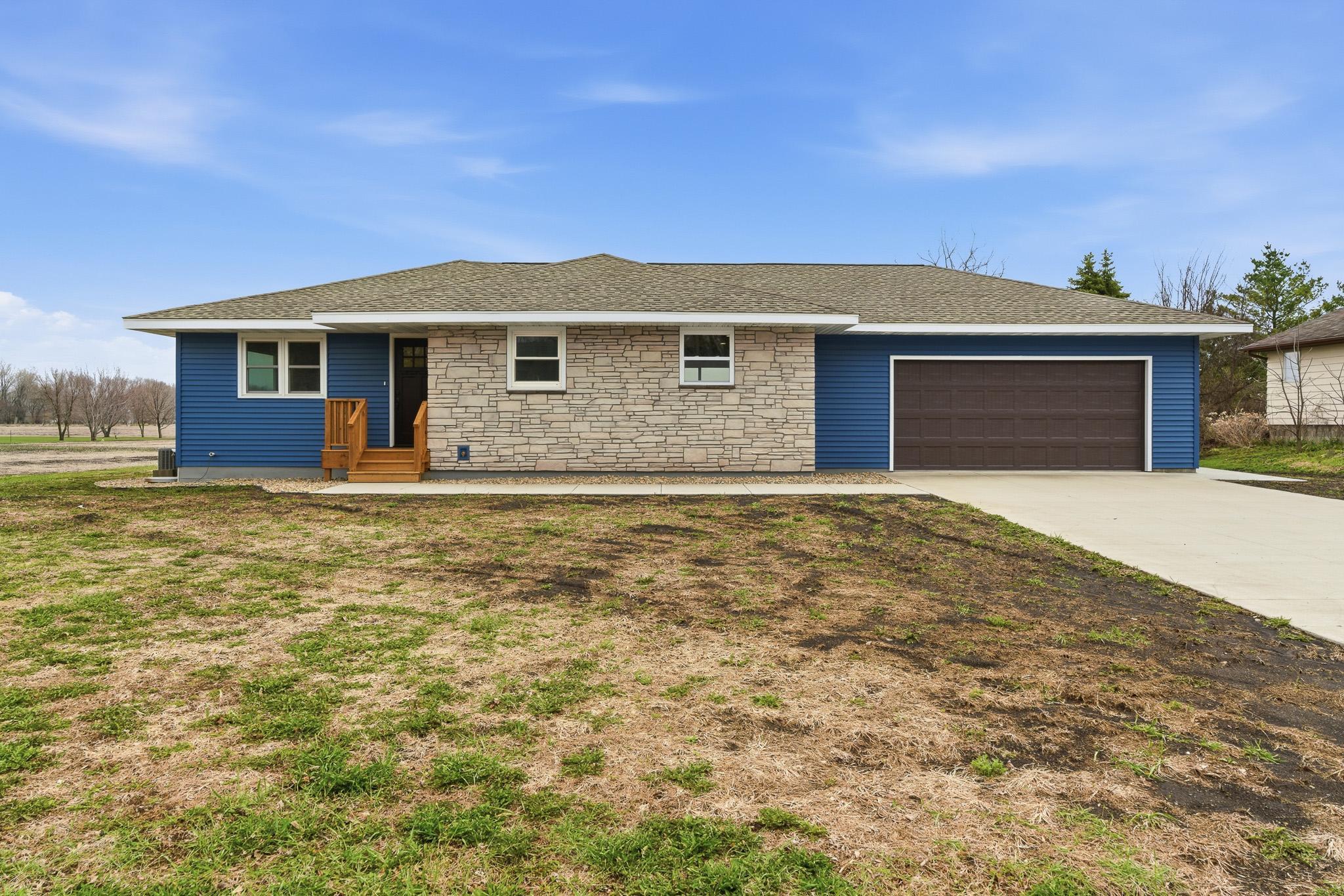 409 4th Avenue SE Mapleton MN 56065