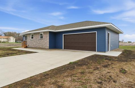 409 4th Avenue SE Mapleton MN 56065