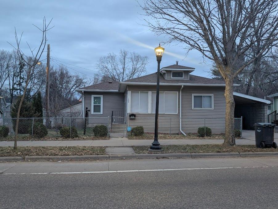 1008 Lowry Avenue N Minneapolis MN 55411