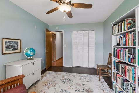 2710 Dale Street N Roseville MN 55113