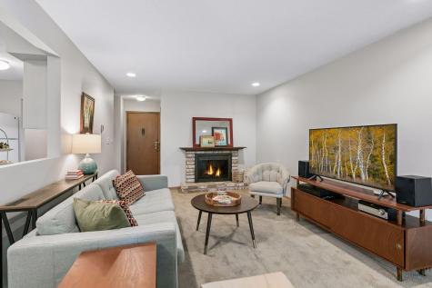 2710 Dale Street N Roseville MN 55113