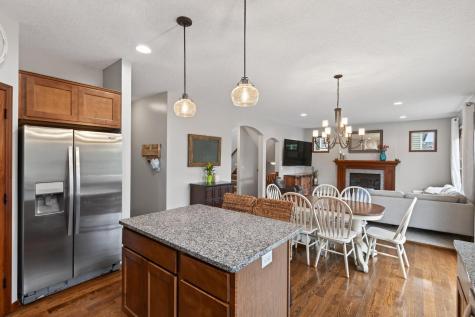 656 Lake Ridge Drive Woodbury MN 55129