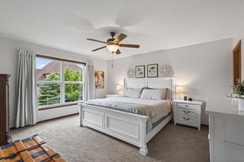656 Lake Ridge Drive Woodbury MN 55129