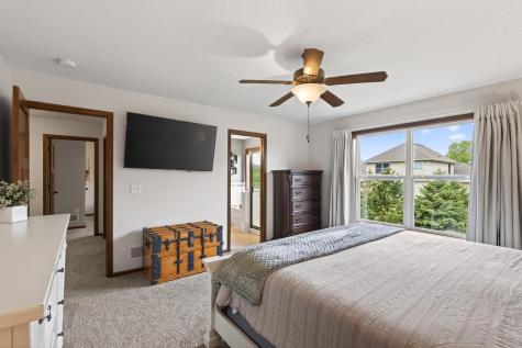 656 Lake Ridge Drive Woodbury MN 55129