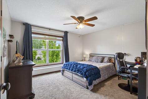 656 Lake Ridge Drive Woodbury MN 55129