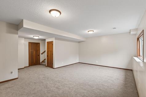 656 Lake Ridge Drive Woodbury MN 55129