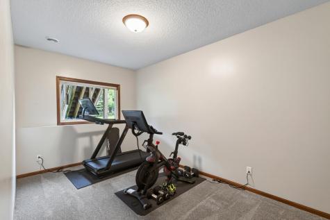 656 Lake Ridge Drive Woodbury MN 55129