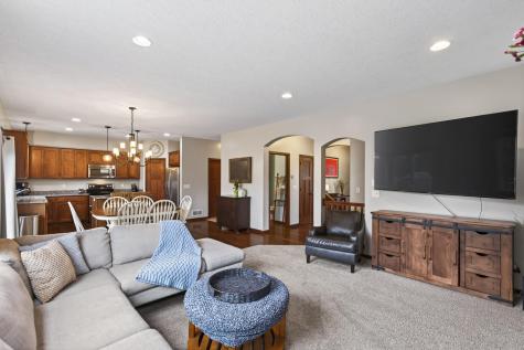 656 Lake Ridge Drive Woodbury MN 55129