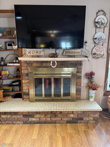 306 E Dakota Avenue Galesburg ND 58035