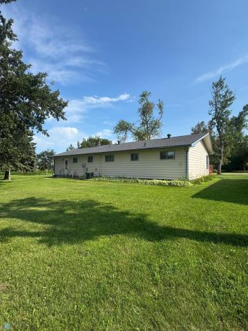 306 E Dakota Avenue Galesburg ND 58035