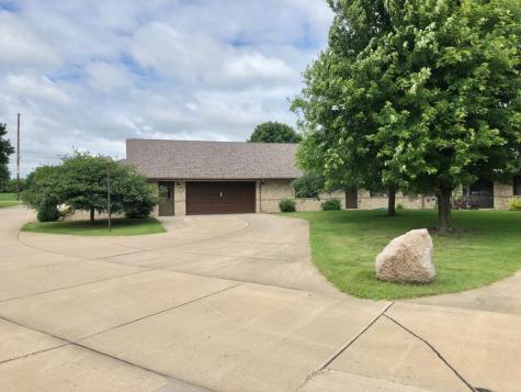 401 S County Road 5 Springfield MN 56087