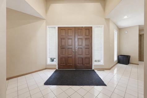 8992 Hidden Meadow Road Woodbury MN 55125