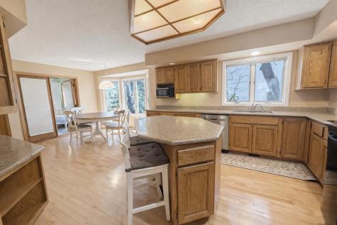 8992 Hidden Meadow Road Woodbury MN 55125
