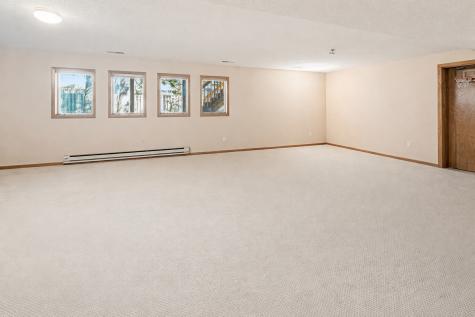 8992 Hidden Meadow Road Woodbury MN 55125