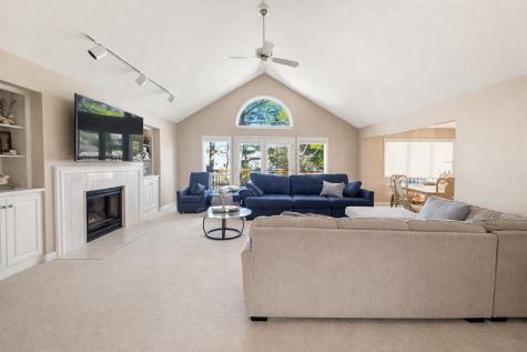 8992 Hidden Meadow Road Woodbury MN 55125