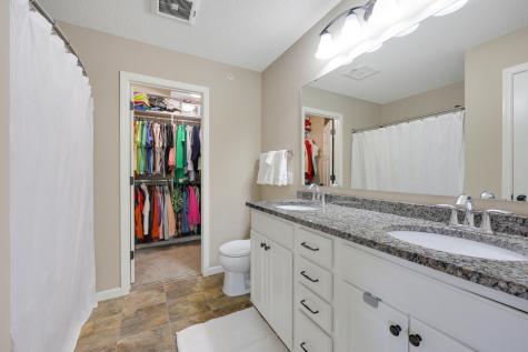11330 Sandcastle Drive Woodbury MN 55129