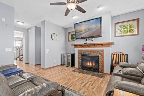 1802 Colonial Lane Chanhassen MN 55317