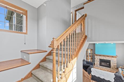 1802 Colonial Lane Chanhassen MN 55317