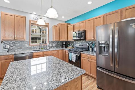 1802 Colonial Lane Chanhassen MN 55317