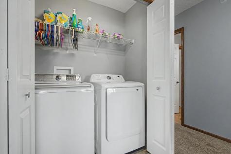 1802 Colonial Lane Chanhassen MN 55317