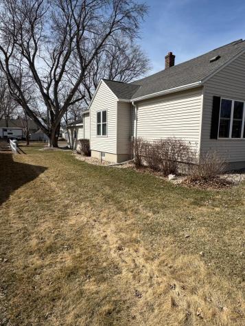 821 1st Avenue W Edgerton MN 56128
