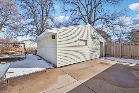7700 Sierra Parkway Brooklyn Park MN 55444