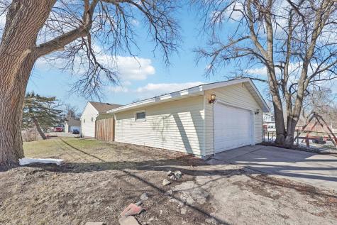 7700 Sierra Parkway Brooklyn Park MN 55444