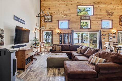W8895 North Lake Road Greenwood WI 54437