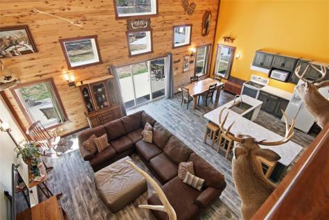W8895 North Lake Road Greenwood WI 54437