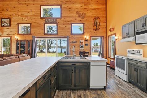 W8895 North Lake Road Greenwood WI 54437
