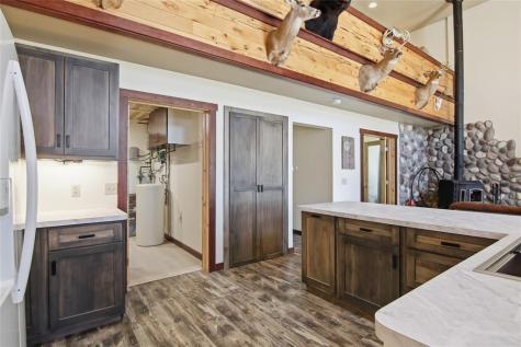 W8895 North Lake Road Greenwood WI 54437