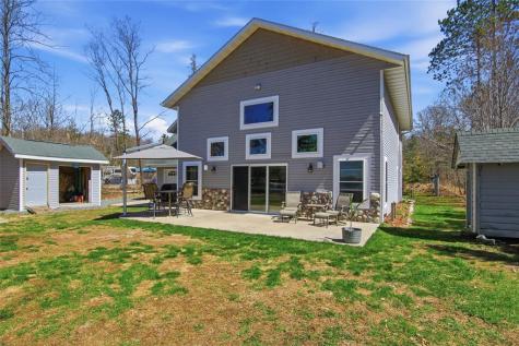W8895 North Lake Road Greenwood WI 54437