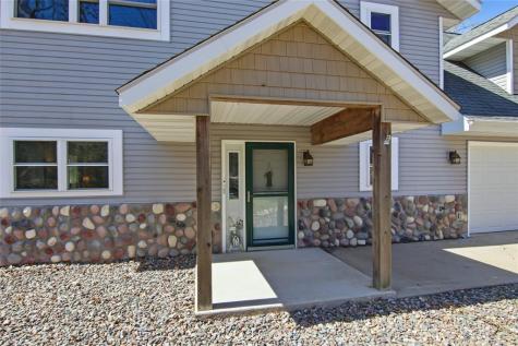 W8895 North Lake Road Greenwood WI 54437