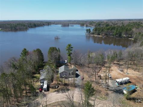 W8895 North Lake Road Greenwood WI 54437