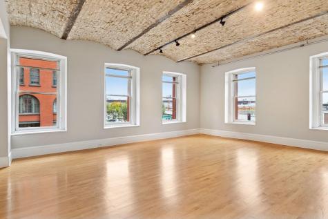 300 Wall Street Saint Paul MN 55101