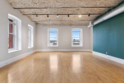300 Wall Street Saint Paul MN 55101