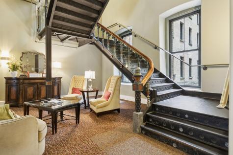 300 Wall Street Saint Paul MN 55101