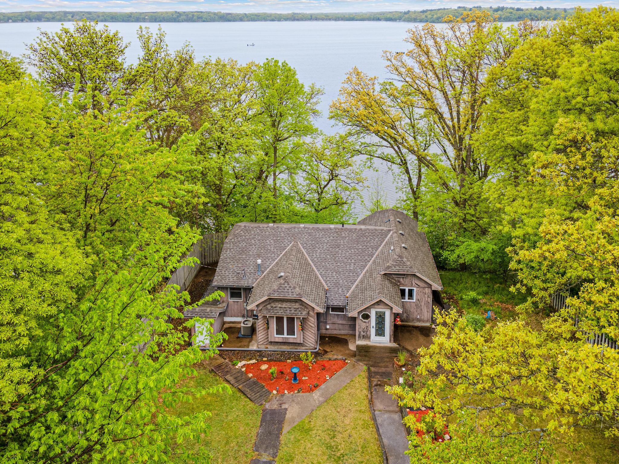 6705 327th Lane NW Princeton MN 55371