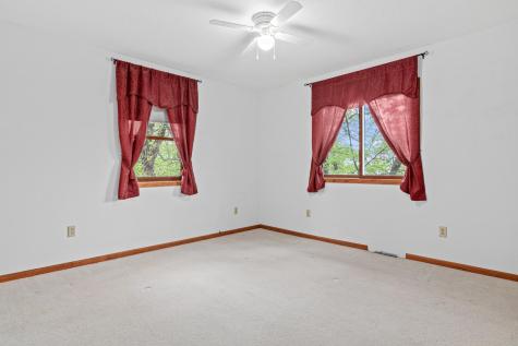 6705 327th Lane NW Princeton MN 55371