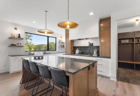9201 Timberland Trail Eden Prairie MN 55347