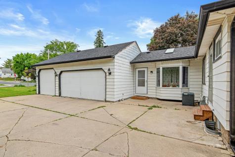 2843 Mckinley Street NE Minneapolis MN 55418