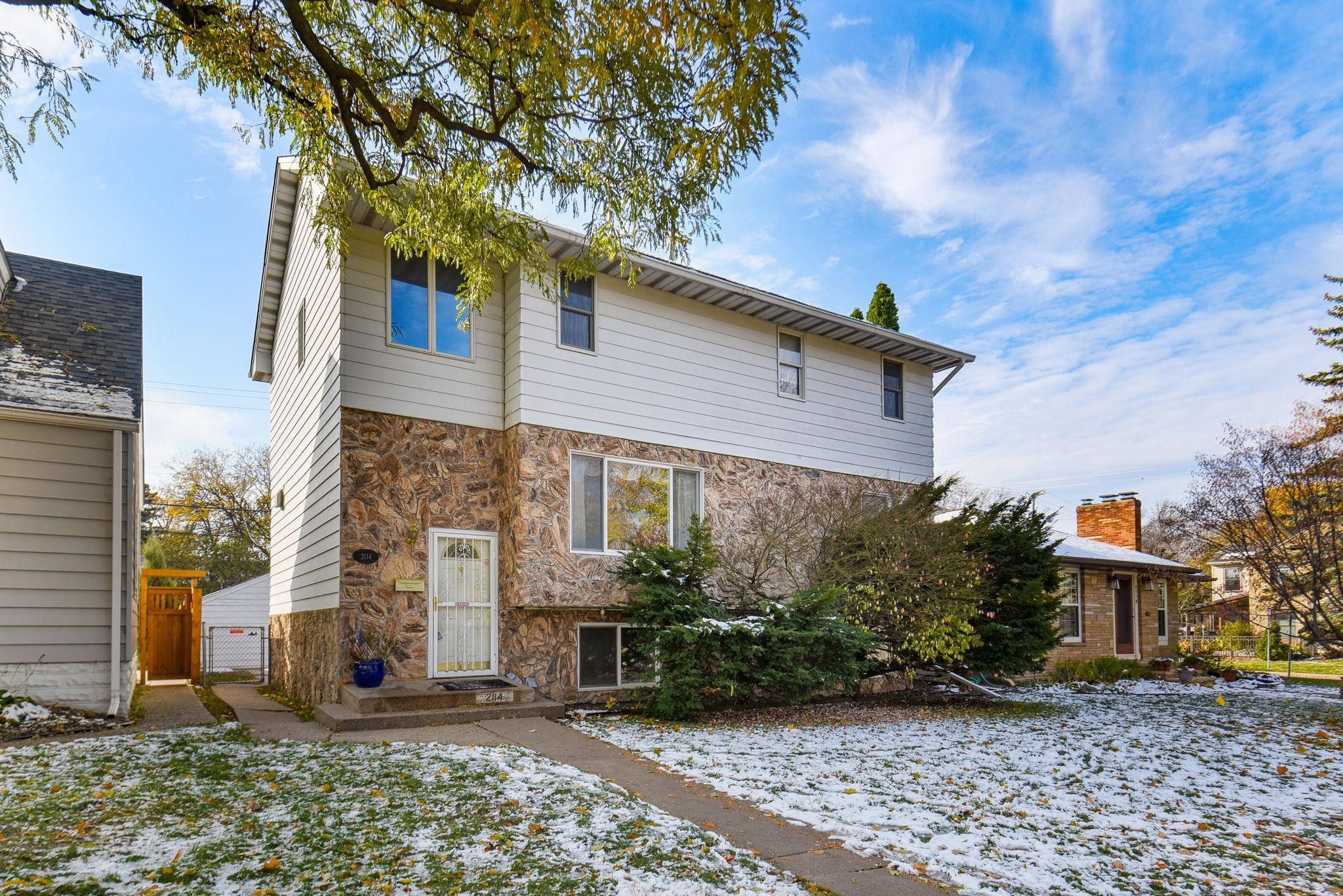 2114 Highland Parkway Saint Paul MN 55116
