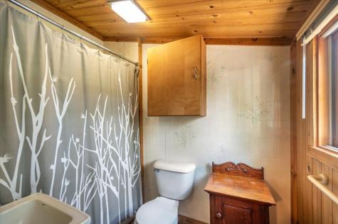8977 Austin Road Alborn MN 55702